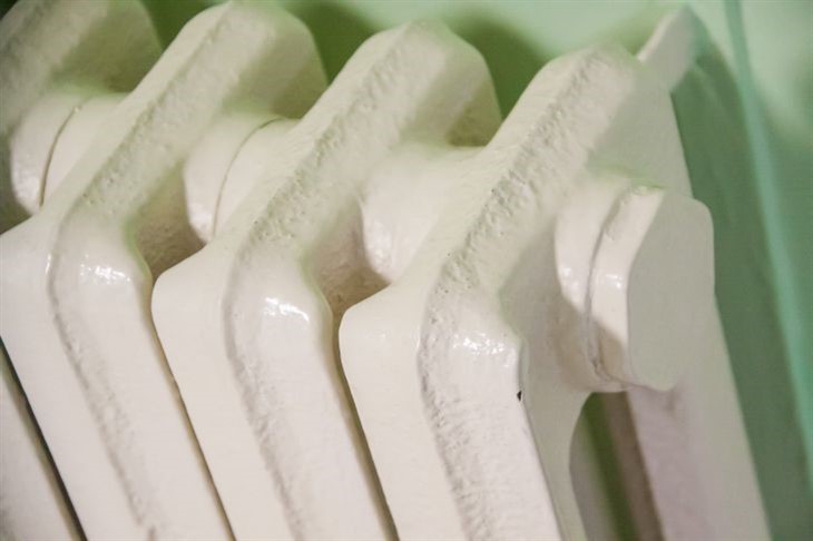 В Добрушском районе воры сняли отопительные радиаторы в Доме культуры