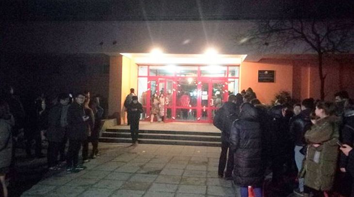 Более 1,1 тыс. человек эвакуировали из общежития в Минске из-за пожара