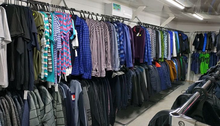 В Мозыре и Несвиже незаконно сбывали одежду на 90 000 рублей
