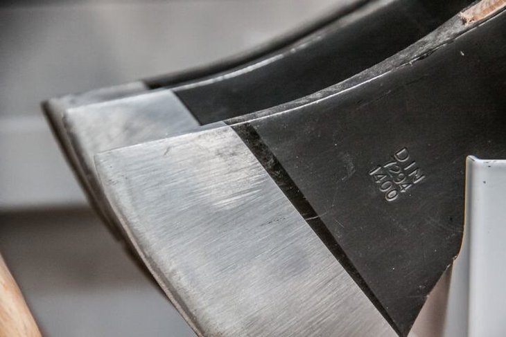 Шесть ударов топором по голове: стали известны подробности жуткого убийства пенсионера Шесть ударов топором по голове: стали известны подробности жуткого убийства пенсионера