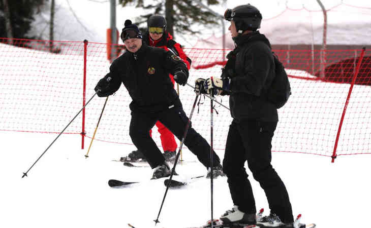 Лукашенко и Путин в Сочи вместе покатались на лыжах