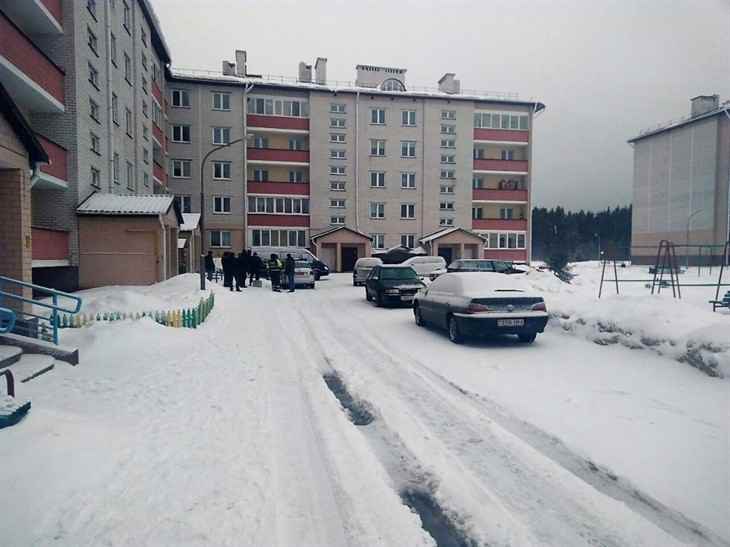 Легковушка наехала на ногу второклассницы в Новогрудке