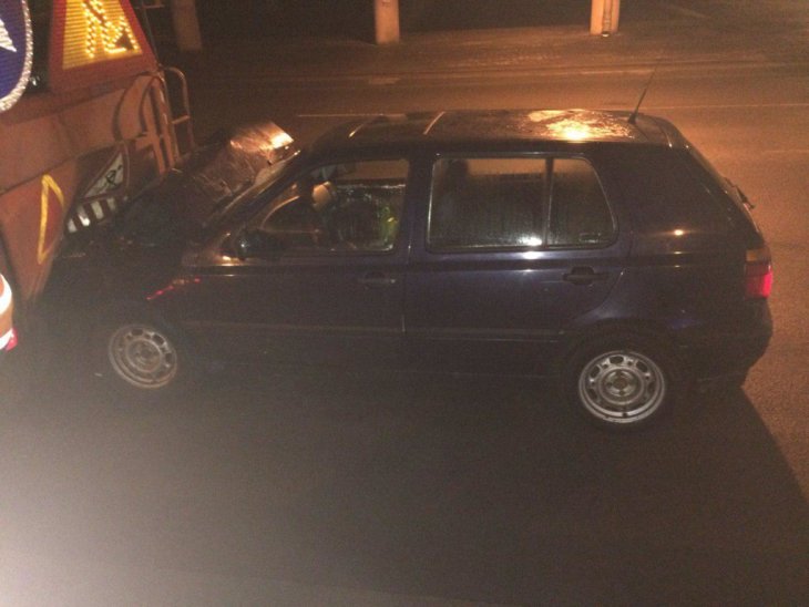 В Минске пьяный водитель Volkswagen столкнулся с уборочной машиной