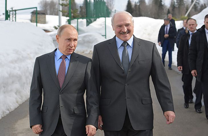 Тема налогового маневра во время встреч с Путиным в Сочи не обсуждалась – Лукашенко