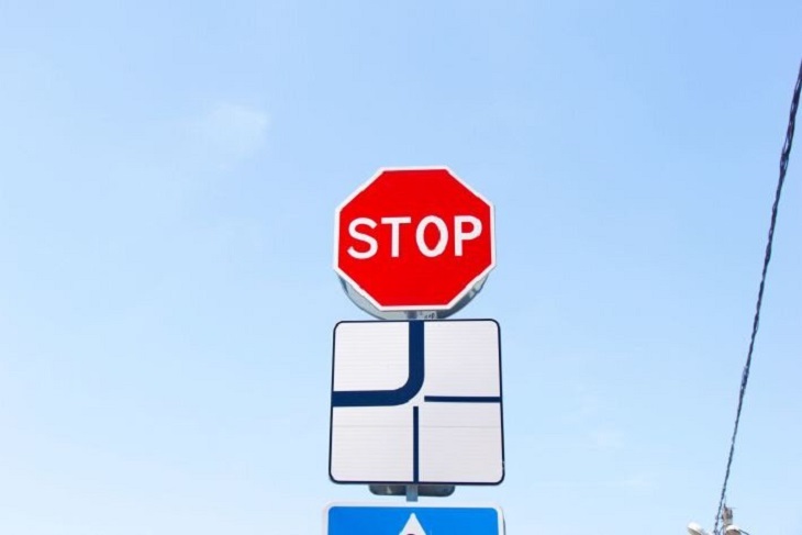 На следующей неделе движение грузовиков по трассе Р80 у «Раубичей» будет ограничено На следующей неделе движение грузовиков по трассе Р80 у «Раубичей» будет ограничено