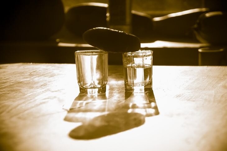 Китайская водка чуть не погубила подростка Китайская водка чуть не погубила подростка