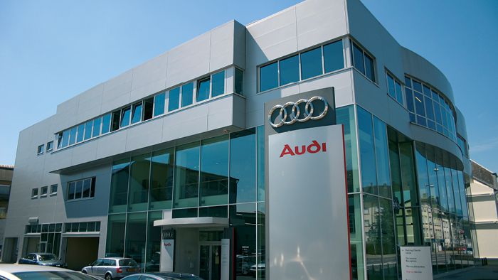 Audi научили самостоятельно распознавать сигнал светофора Audi научили самостоятельно распознавать сигнал светофора