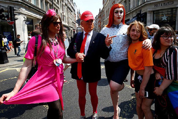 Трамп хочет защитить геев во всем мире