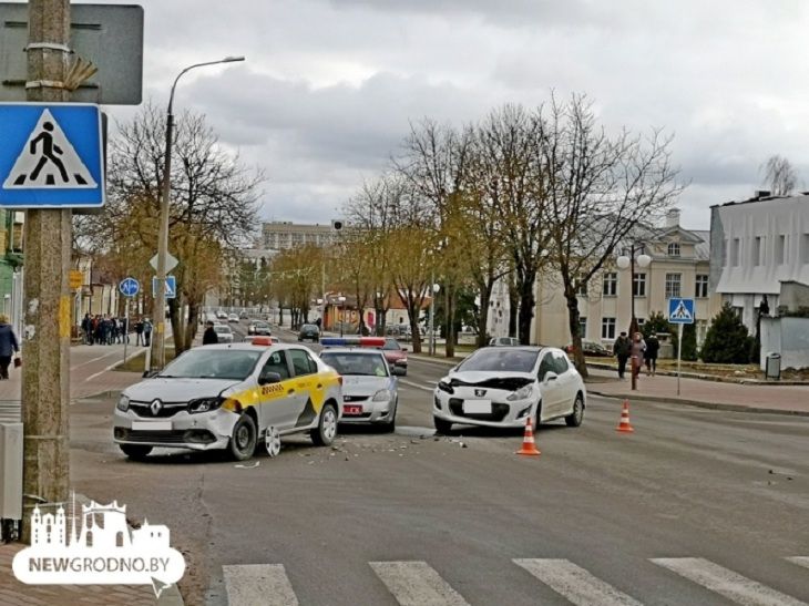 ДТП в Гродно: грузовик закрыл обзор