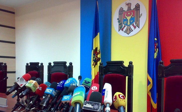 На выборах в Молдове лидирует партия Додона