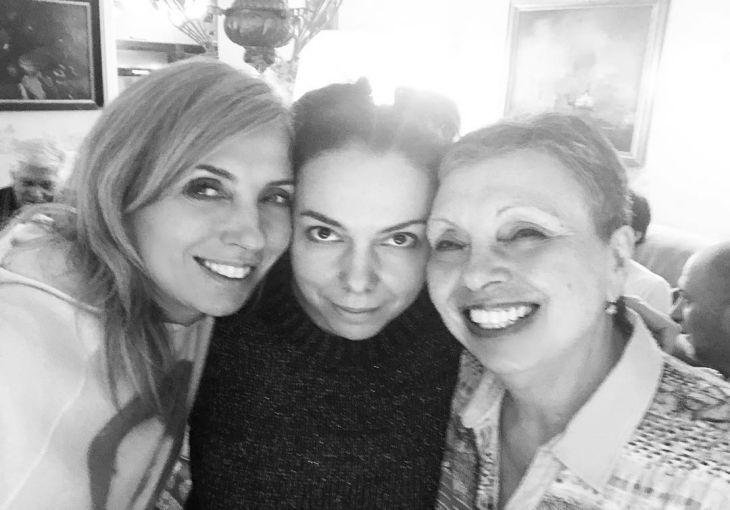 Светлана Бондарчук показала редкий снимок с матерью и сестрой