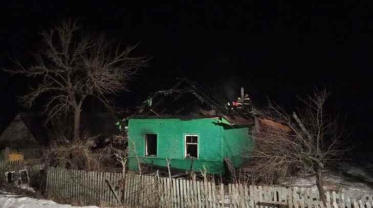 Пожар в жилом доме в Кировске: погибли двое гостей