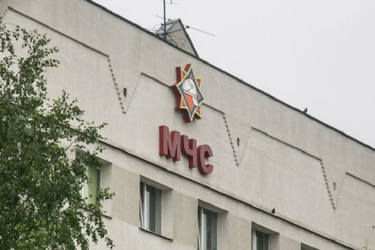 В Щучинском районе на двух пожарах за минувшие сутки сгорело более 20 тонн соломы В Щучинском районе на двух пожарах за минувшие сутки сгорело более 20 тонн соломы