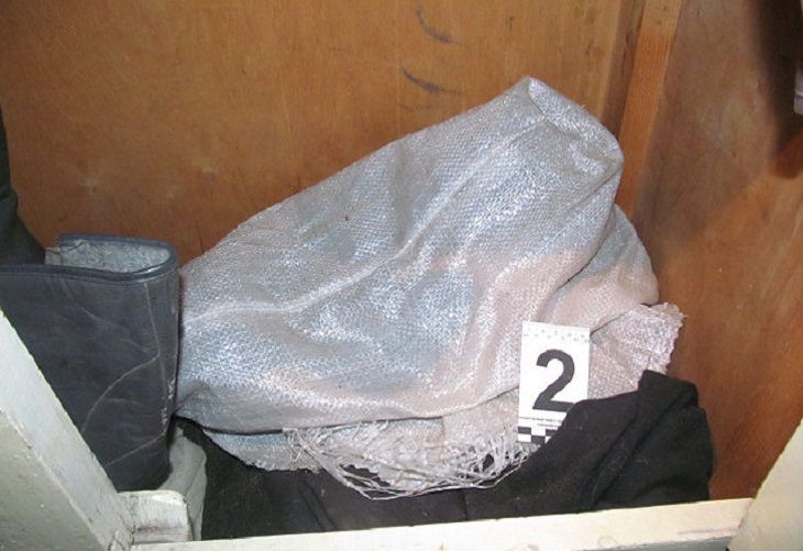 Под Чечерском жил сельский марихуанщик. К нему пришла милиция