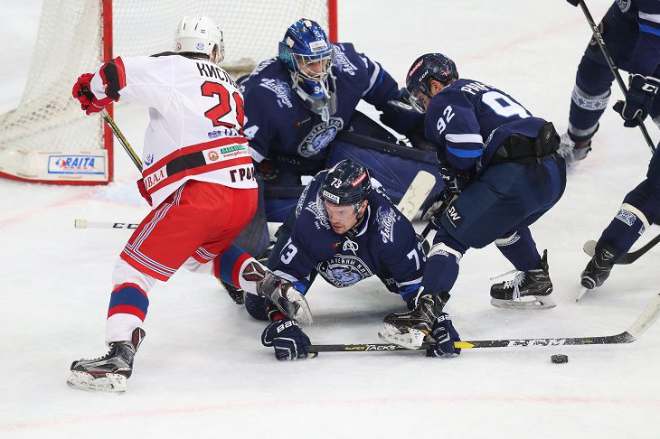 «Динамо» победило в серии против сборной клубов экстралиги