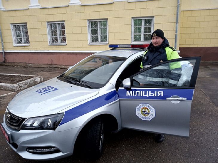 В Воложине по горячим следам задержали похитителей кошелька