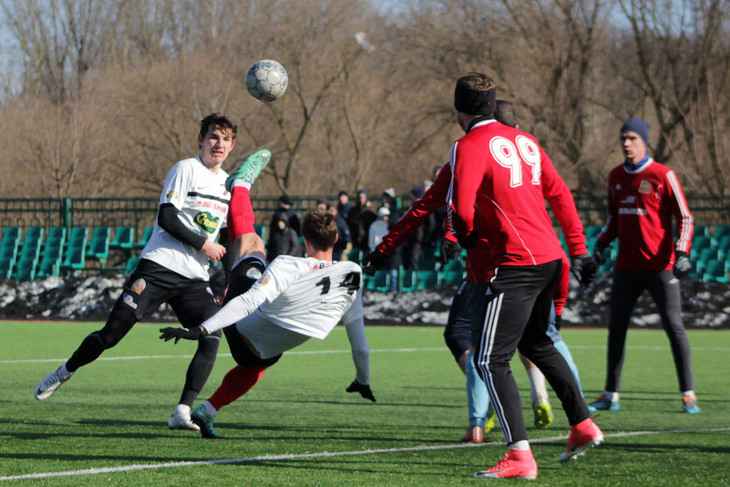 «Шахтер» на тяжелом поле разгромил «Белшину» в четвертьфинале Кубка Беларуси