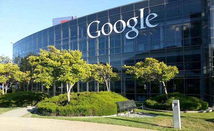 Обвиняемый в домогательствах экс-работник Google получил $45 млн