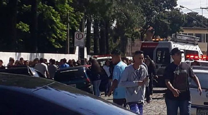 В Бразилии подростки расстреляли школьников и директора 