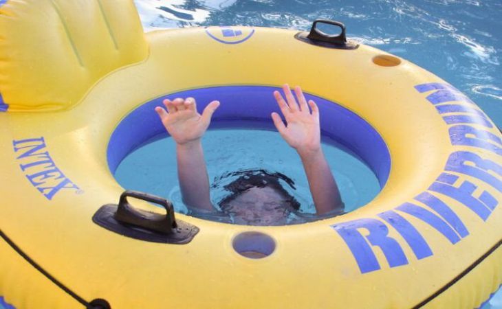 В Хойниках в водоёме утонула 12-летняя девочка