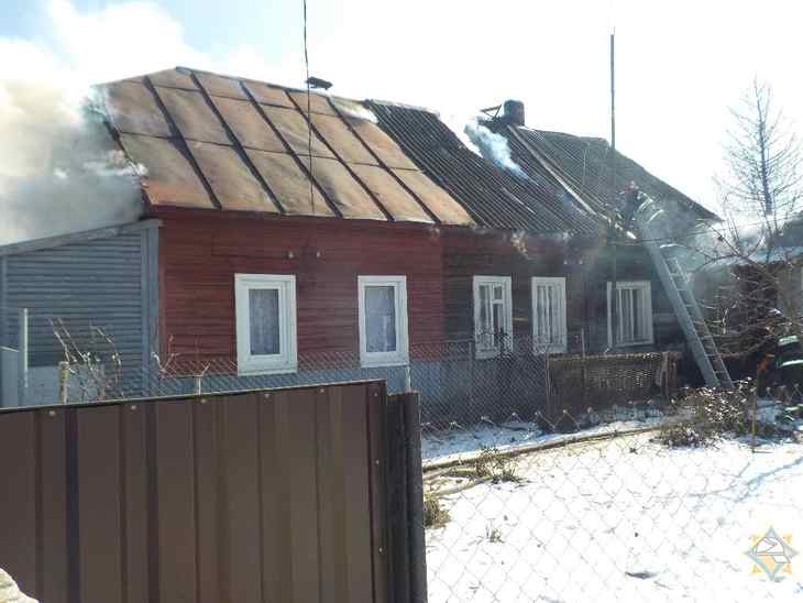 На пожаре под Осиповичами соседи спасли пенсионера