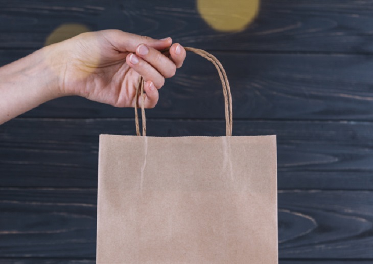 Мужчина блуждал по улицам с собственноручно отрезанным пенисом в пакете