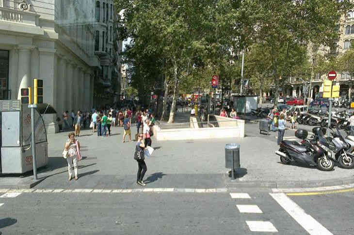 Февральская жара: французы загорают, синоптики в шоке Февральская жара: французы загорают, синоптики в шоке