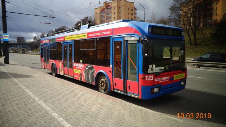 В Гродно женщина в троллейбусе сломала ногу