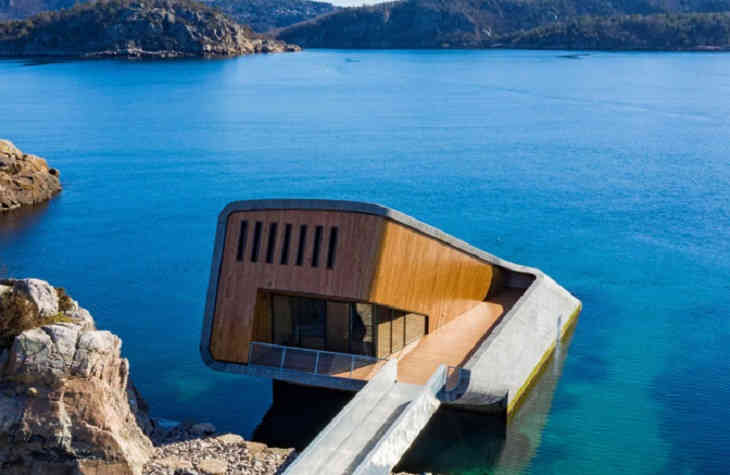 В Норвегии открывается первый в Европе ресторан под водой
