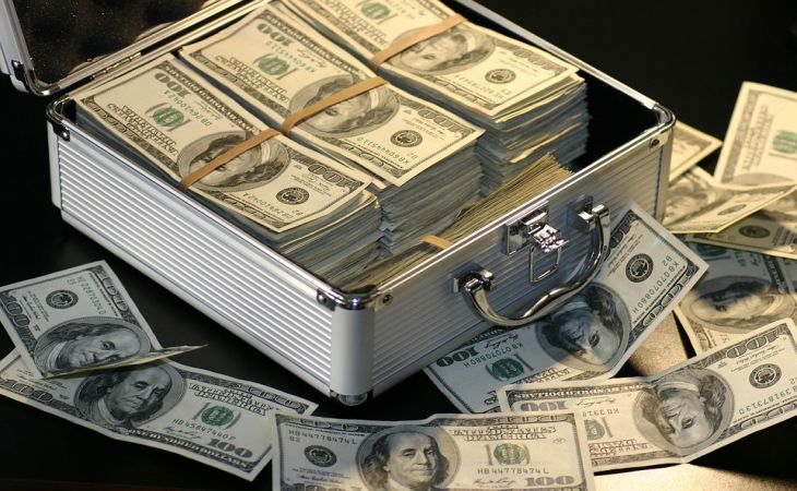 Рабочий фабрики выиграл в лотерею 94 миллиона долларов Рабочий фабрики выиграл в лотерею 94 миллиона долларов