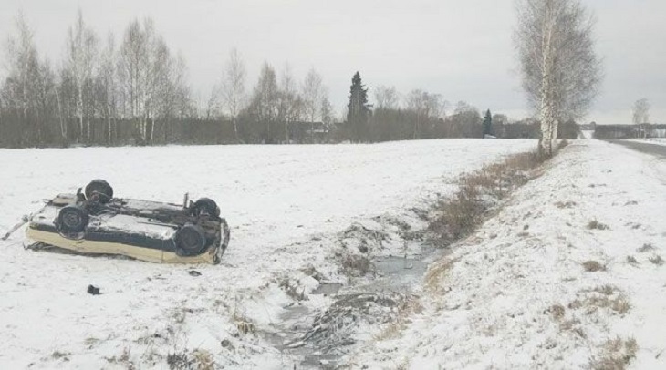 В Витебском районе пьяные попутчики бросили раненого водителя после ДТП В Витебском районе пьяные попутчики бросили раненого водителя после ДТП