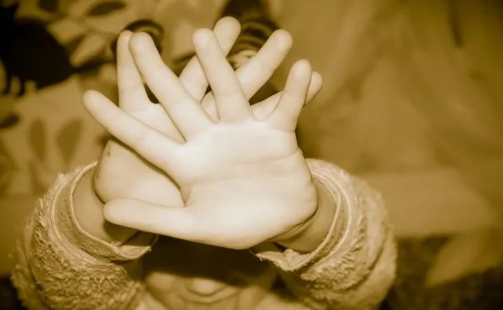 Все кончено: что с девочкой-маугли сделали в больнице