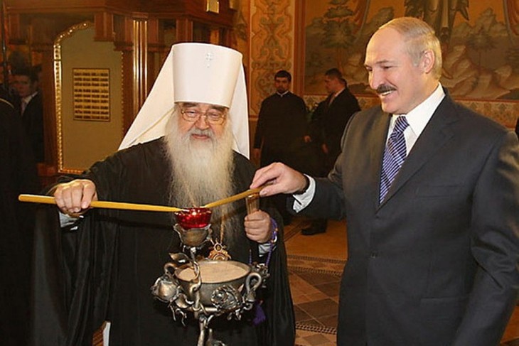 Лукашенко поздравил Митрополита Филарета с днем рождения