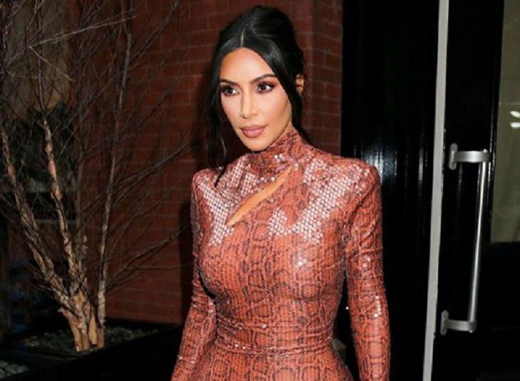 Знаменитости вернули в моду еще один «уродливый» тренд из 90-х Знаменитости вернули в моду еще один «уродливый» тренд из 90-х