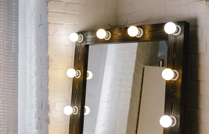 Необычный страх заставил мужчину навсегда отказаться от зеркал