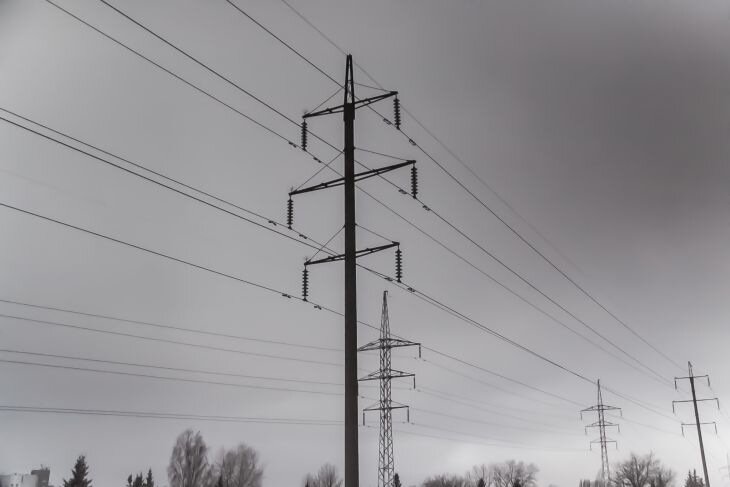 Из-за сильного ветра в Беларуси более 270 городов и деревень остались без света Из-за сильного ветра в Беларуси более 270 городов и деревень остались без света