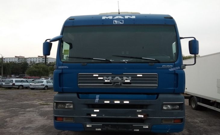 Мозырский предприниматель развел знакомых на шесть грузовиков Мозырский предприниматель развел знакомых на шесть грузовиков