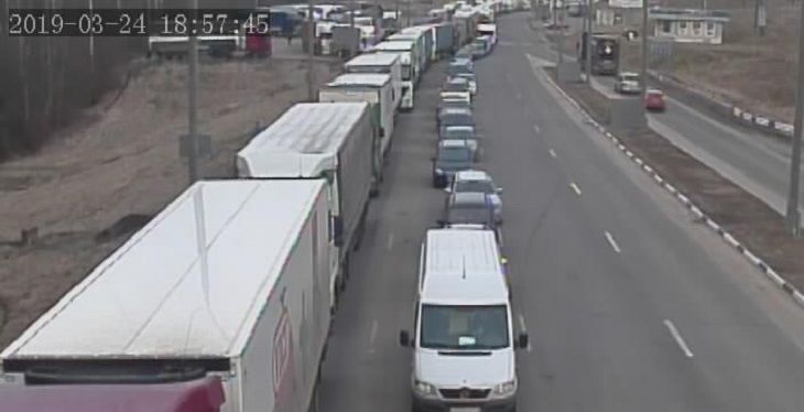 Очереди на границе 24 марта: более 1,5 тыс. грузовиков ожидают выезда