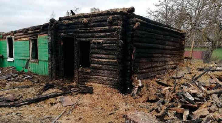 В Глубокском районе при пожаре погибли мать с сыном В Глубокском районе при пожаре погибли мать с сыном