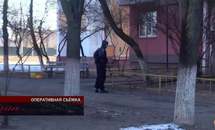 Гомельская милиция показала на видео, как работают закладчики наркотиков