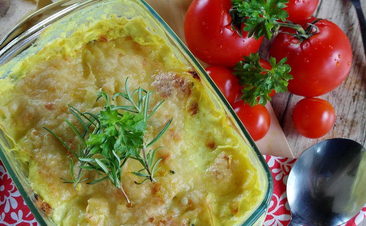 Картофельная запеканка под сырной корочкой Картофельная запеканка под сырной корочкой