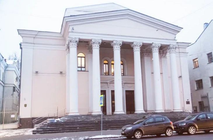 Театр имени Горького в Минске закроют на капитальный ремонт