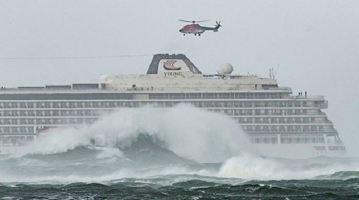 Стала известна причина аварии круизного лайнера Viking Sky Стала известна причина аварии круизного лайнера Viking Sky