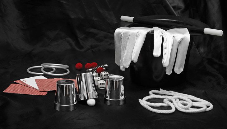 Профессиональный маг объяснил, почему люди видят то, чего на самом деле нет Профессиональный маг объяснил, почему люди видят то, чего на самом деле нет