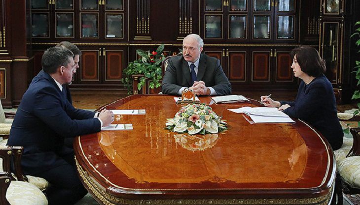 Лукашенко отправил чиновников в ОАО