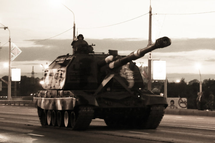 Минобороны впервые показало учения с галлюциногенным оружием Минобороны впервые показало учения с галлюциногенным оружием