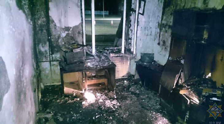 Пожар в Хойниках: спасли мужчину и эвакуировали 7 жильцов 