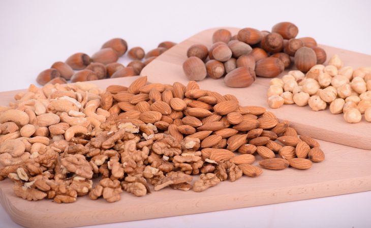 Ученые выявили, какие орехи борются с раком молочной железы