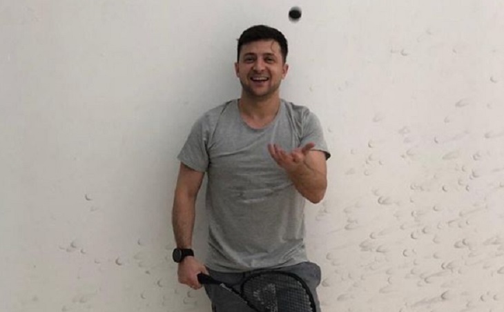 Опрос показал шансы Порошенко и Зеленского во втором туре выборов 