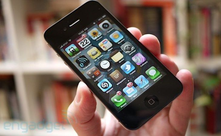 Apple в 2020 году может выпустить маленький iPhone